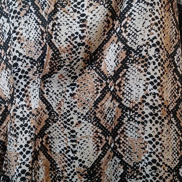 The Limited snakeskin print long sleeve blouse career casual office attire  Sz L - Picture 4 of 7